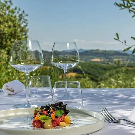 Poggio Piglia 컨트리하우스 *